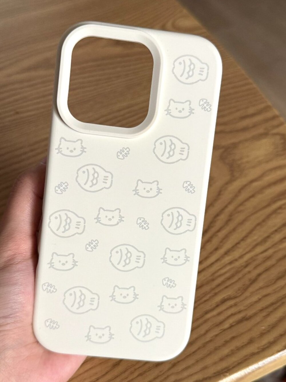 Cute Cat & Fish Cream Silicone Case | Like New Premium